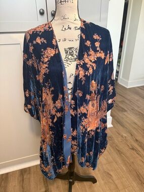 Three Bird Nest Navy Blue Velvet Kimono with Rust Floral Print